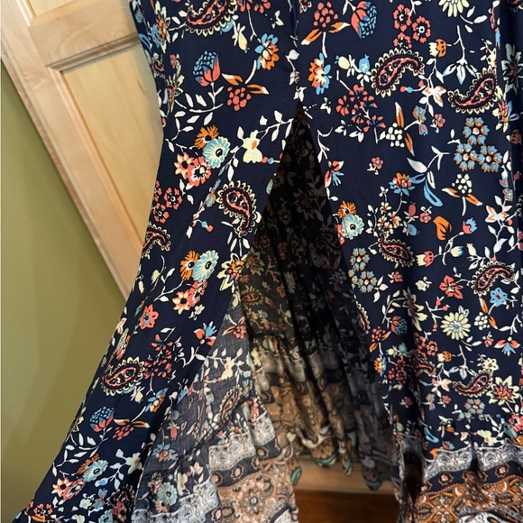 SHEIN Multicolor Floral Smocked Sun Dress With Side Slit - Picture 5 of 11